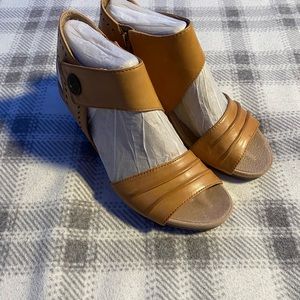 Earth Attalea Barbados Sandals